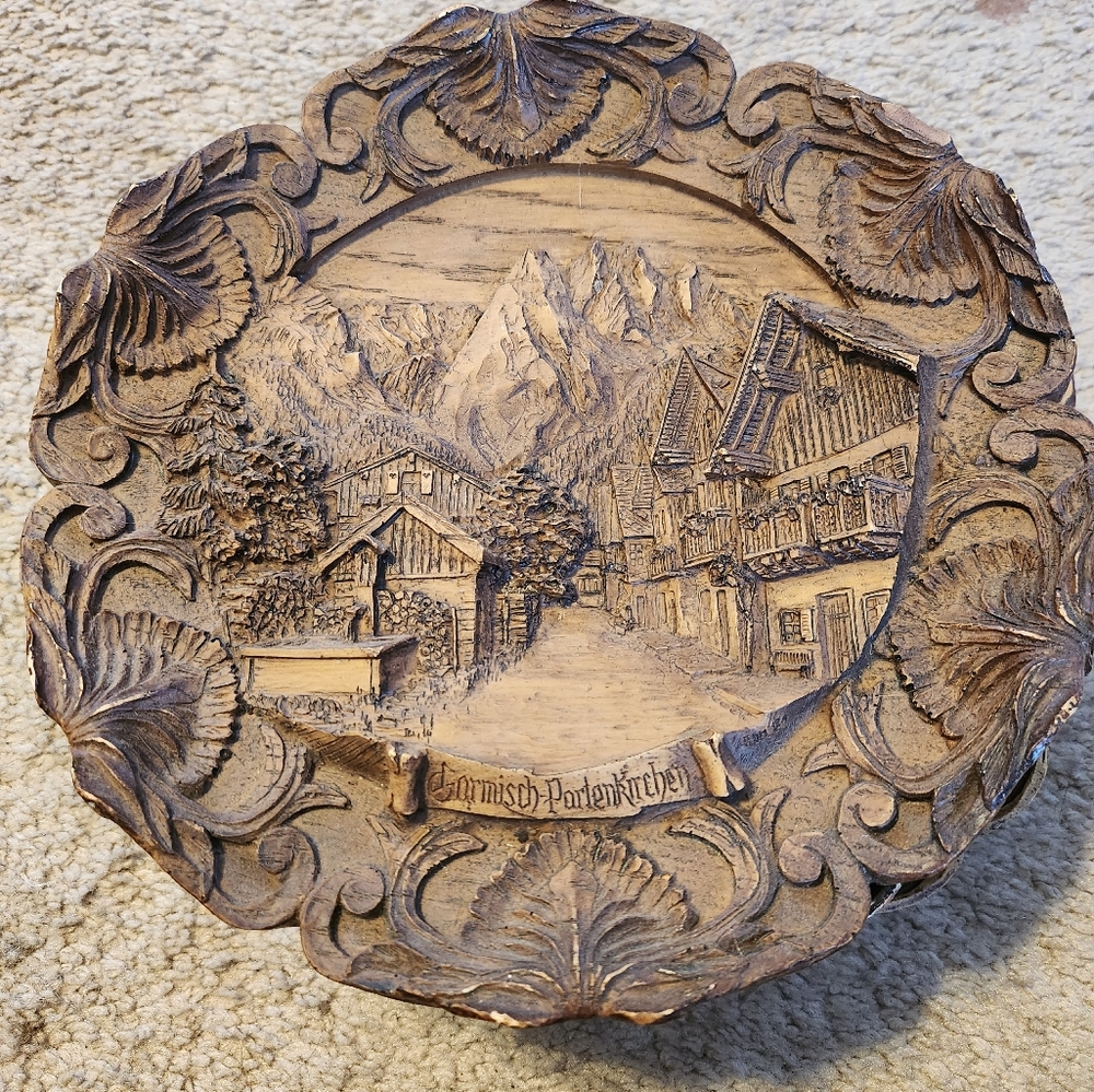 Vintage 3d German wall plate